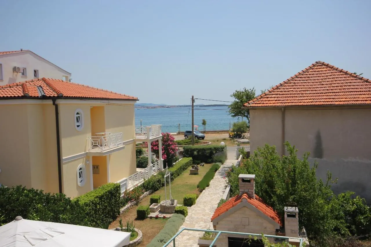 Rooms By The Sea Pasman - 8223 Hırvatistan