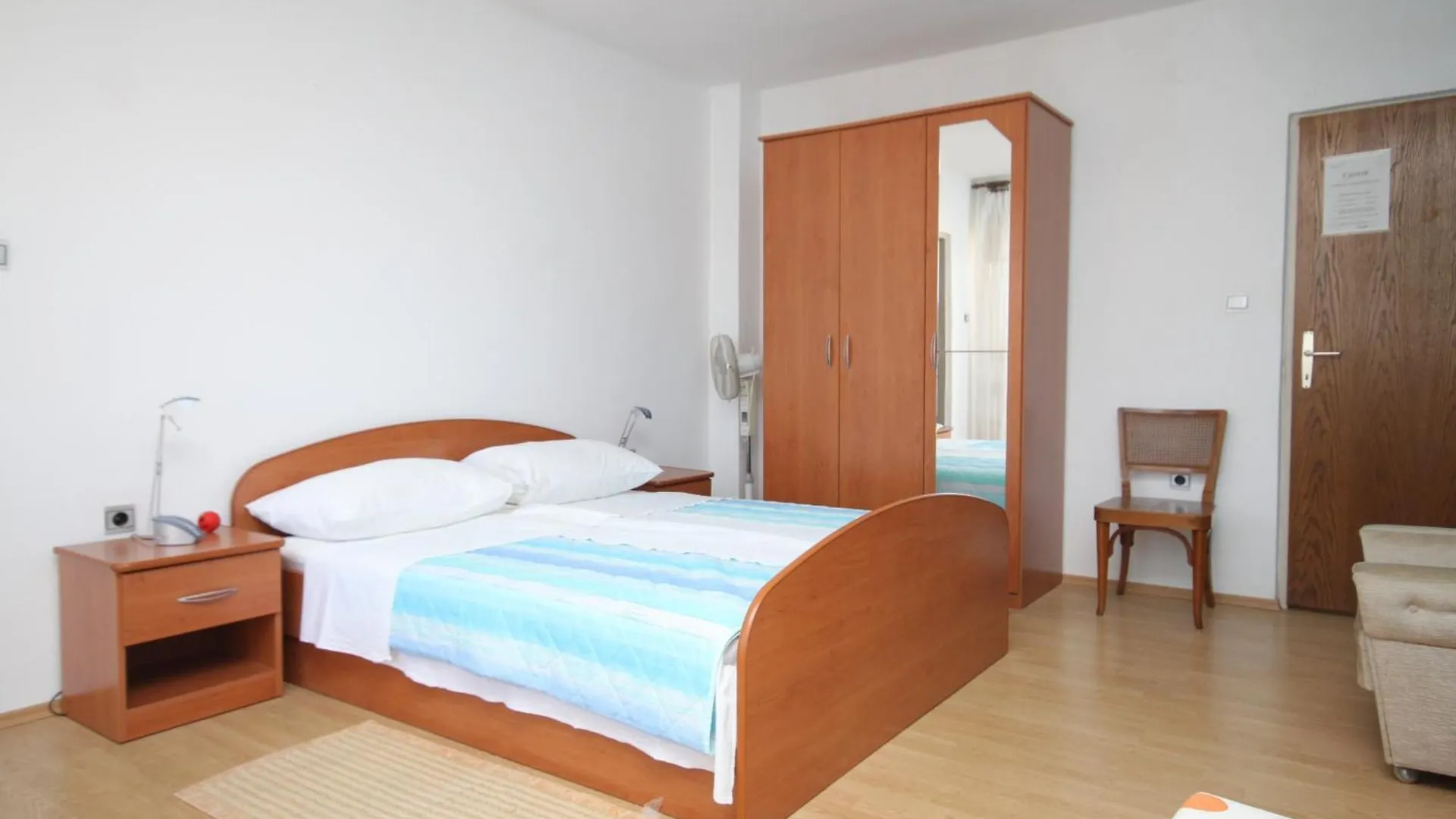 Konukevi Rooms By The Sea Pasman - 8223